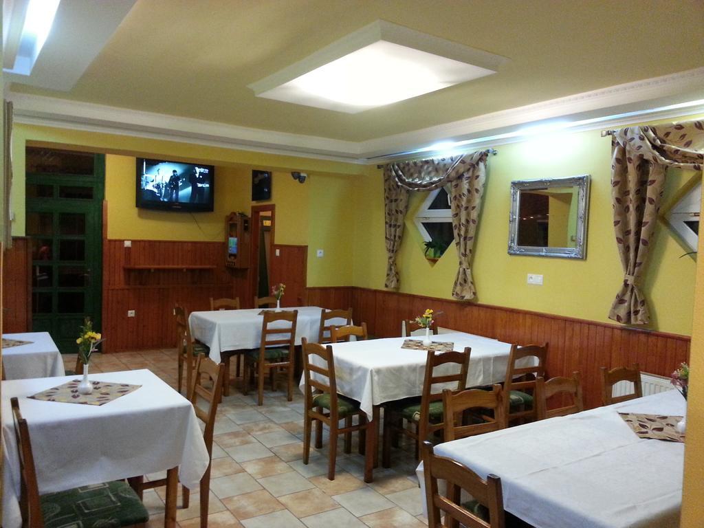Pension Hostad Gabcikovo Exterior photo